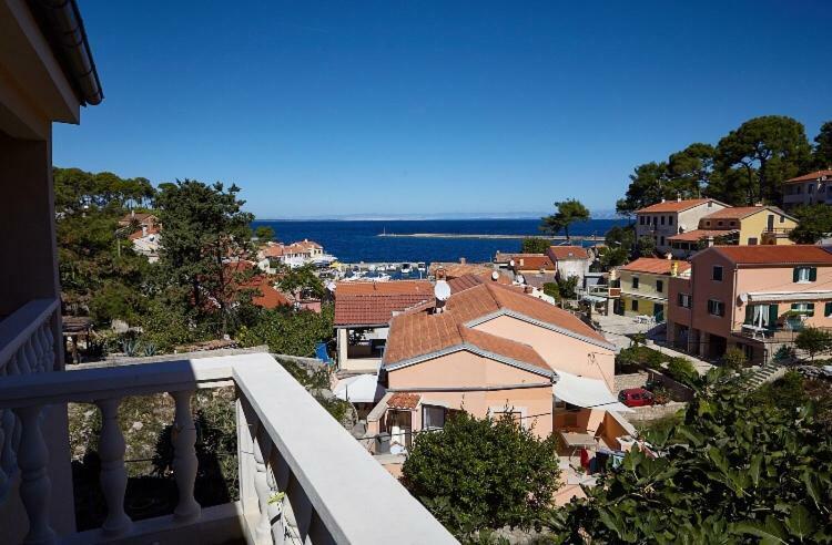 Baracuda Apartment Veli Losinj Exterior photo